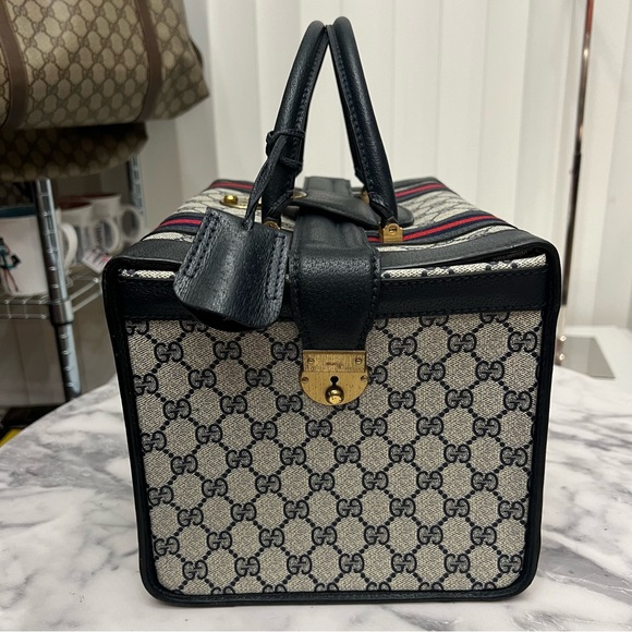 Vintage Gucci | Navy Train Case Luggage Bag - Picture 12 of 17